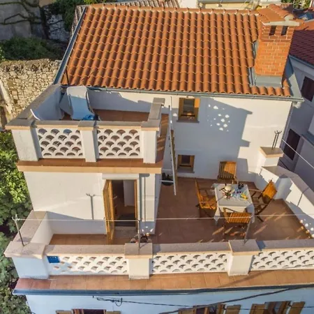 Holiday In With Seaview Terrace Air Condition Wifi Vakantiehuis Novi Vinodolski