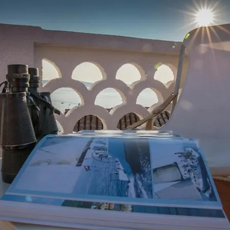 Vakantiehuis Holiday In With Seaview Terrace Air Condition Wifi